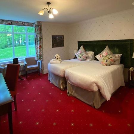 بريدجيند The Coed-Y-Mwstwr Hotel المظهر الخارجي الصورة