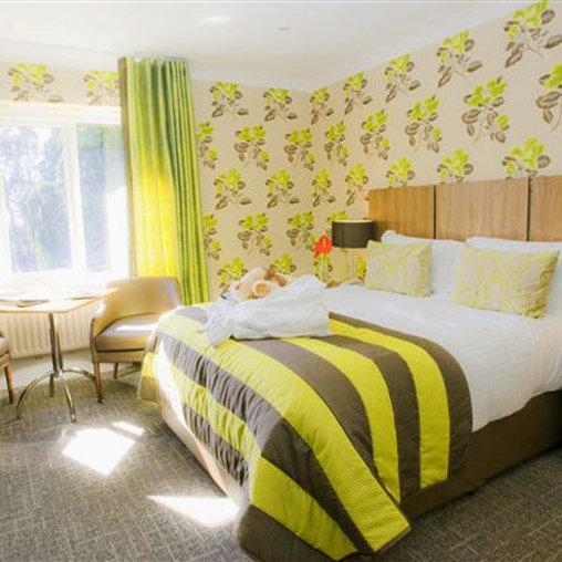 بريدجيند The Coed-Y-Mwstwr Hotel الغرفة الصورة