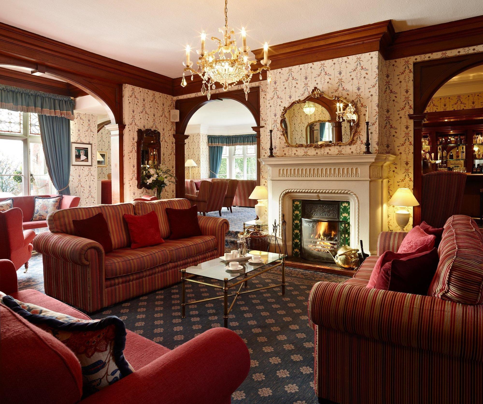 بريدجيند The Coed-Y-Mwstwr Hotel المظهر الخارجي الصورة