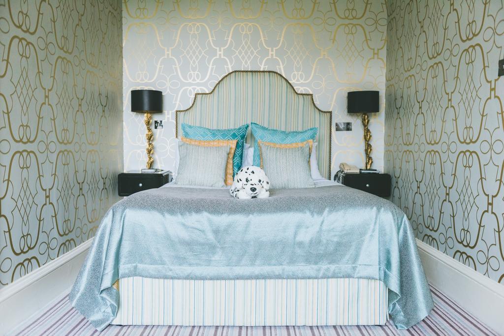 بريدجيند The Coed-Y-Mwstwr Hotel المظهر الخارجي الصورة