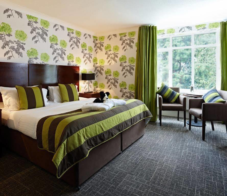 بريدجيند The Coed-Y-Mwstwr Hotel المظهر الخارجي الصورة
